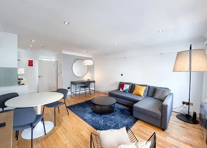Large And Very Stylish Apartment P1