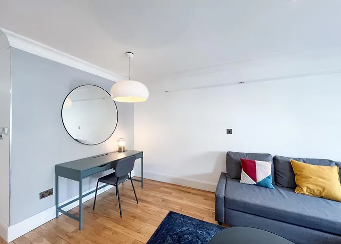 Large And Very Stylish Apartment P1